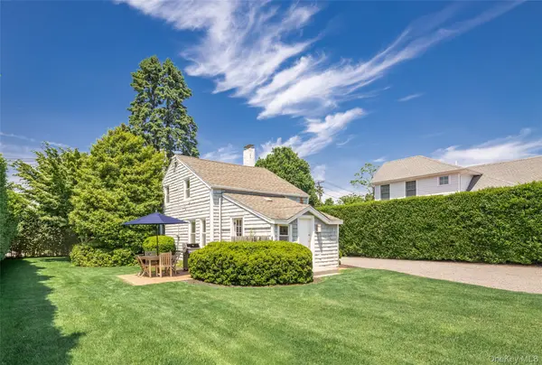98 Powell AVE, Southampton, NY 11968