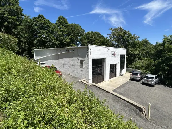 581 N State RD #6, Briarcliff Manor, NY 10510