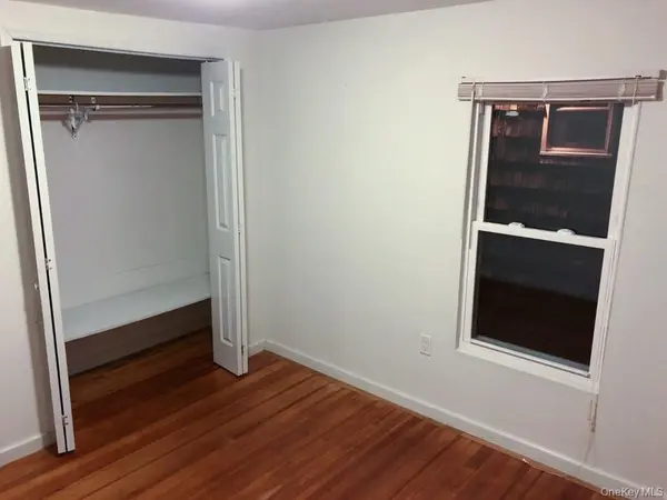 122 Combs AVE #2, Woodmere, NY 11598