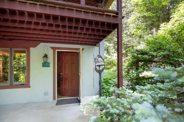 162 Terrace DR, Prattsville, NY 12452