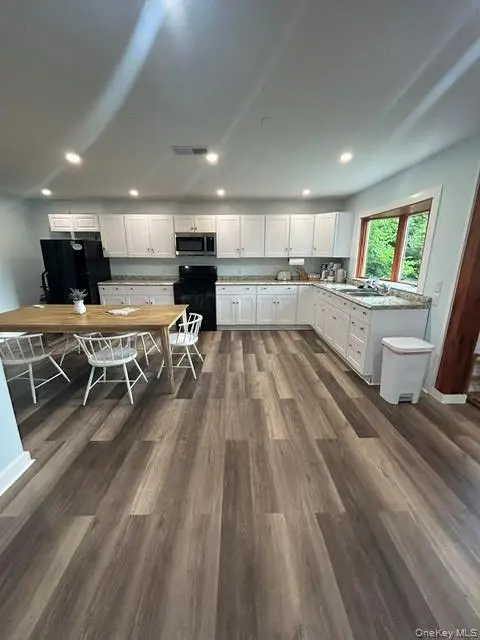 166 First ST, Kingston, NY 12401