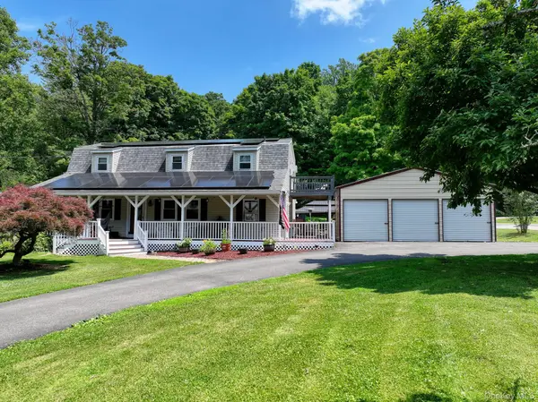 2 Greenwood DR, Beacon, NY 12508