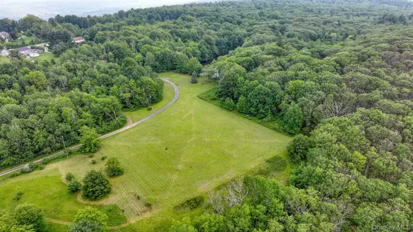 Hide Away LN, Wurtsboro, NY 12790