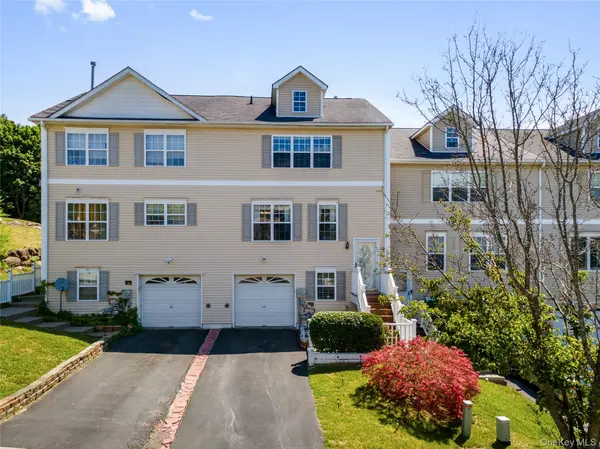 21 Evan CT, Middletown, NY 10940