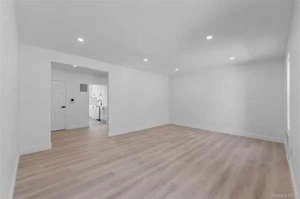37-20 87th ST #2F, Jackson Heights, NY 11372