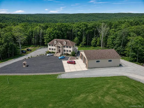 210 Grey RD, South Fallsburg, NY 12779