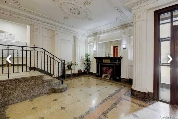 111-45 76th drive #F2, Forest Hills, NY 11375