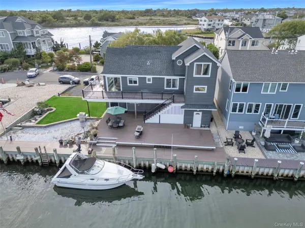 998 Pacific ST, Lindenhurst, NY 11757