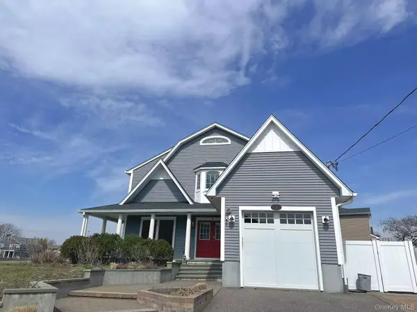 1 E Lincoln AVE, Massapequa, NY 11758