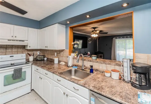 1505 Chelsea CV, Hopewell Junction, NY 12533