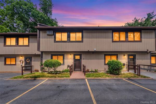 1505 Chelsea CV, Hopewell Junction, NY 12533