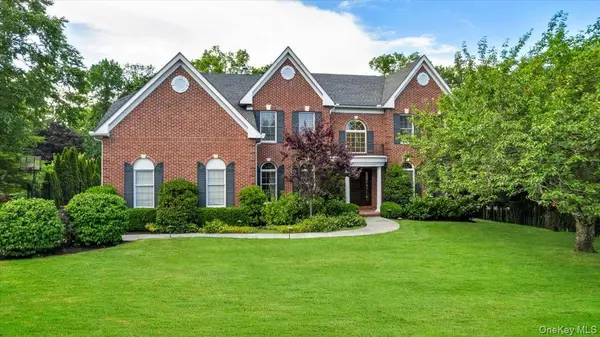 32 Rolling Ridge RD, White Plains, NY 10605