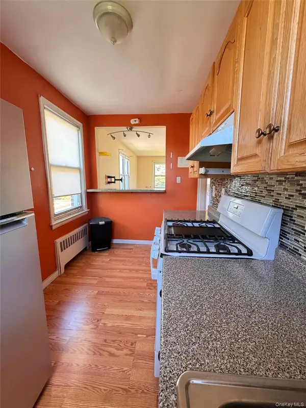 8 Wainwright AVE #2A, Yonkers, NY 10710
