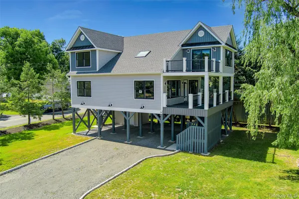 74 Beach RD, Stony Point, NY 10980