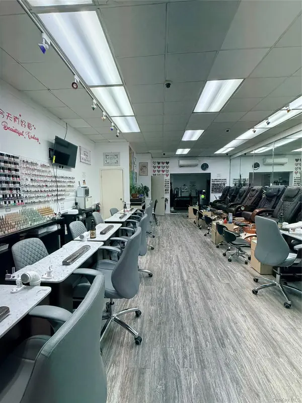 Address not disclosed, Jackson Heights, NY 11372