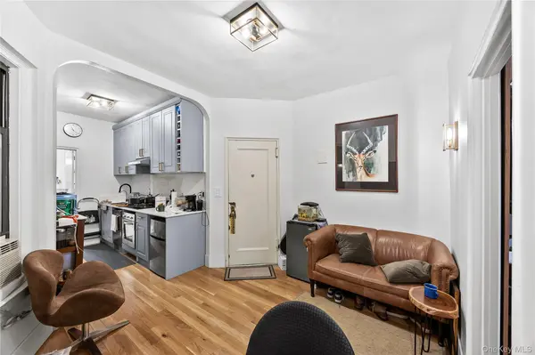 228 W 17th ST #2A, New York (manhattan), NY 10011
