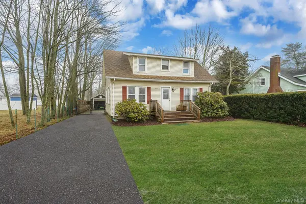 14 Tuttle AVE, Eastport, NY 11941