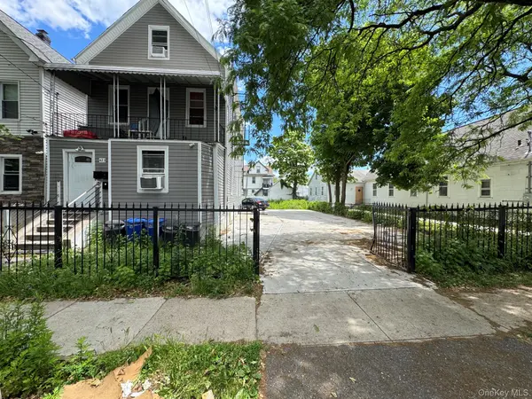 423 S 7th AVE, Mount Vernon, NY 10550