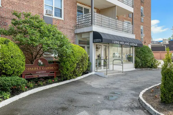 1296 Midland AVE #L2, Yonkers, NY 10704