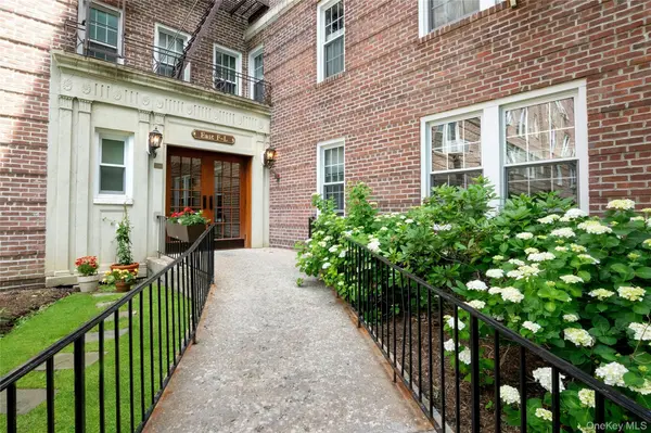 300 S Broadway #1 G, Tarrytown, NY 10591
