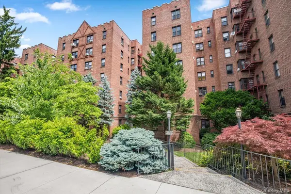 142 Garth RD #5K, Scarsdale, NY 10583