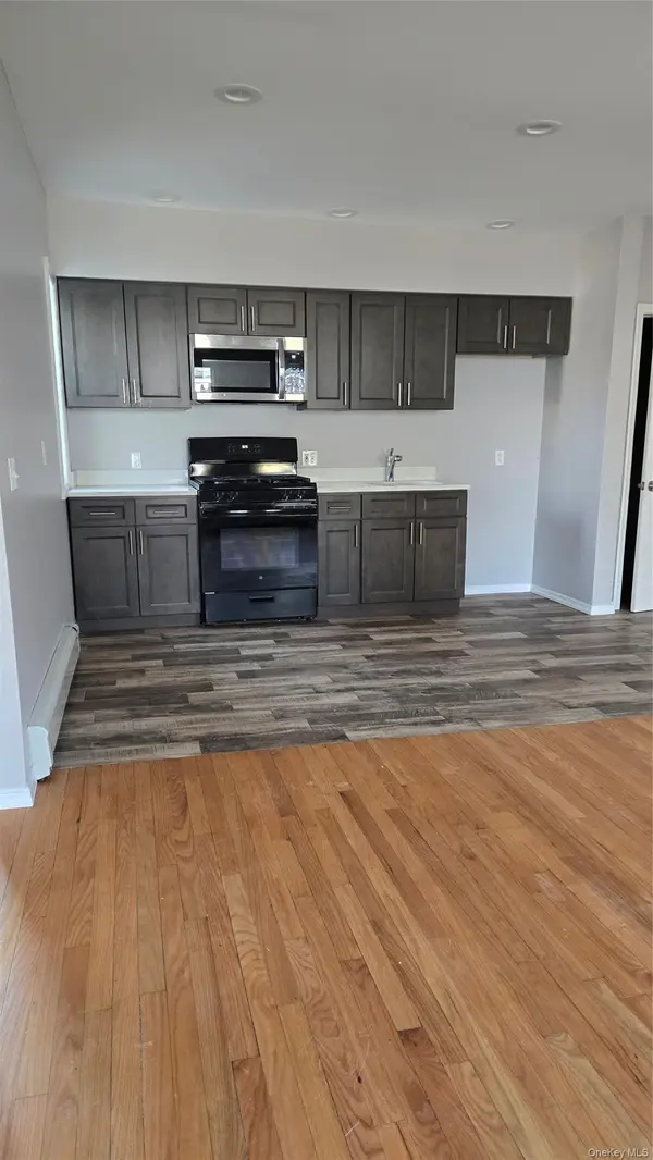 91 Wyman AVE #1st Floor Rear - Apt #2, Huntington Station, NY 11746