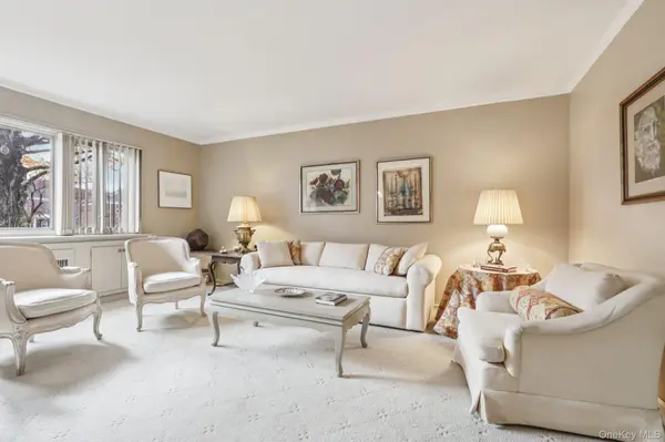 40 Lawrence DR #A, White Plains, NY 10603
