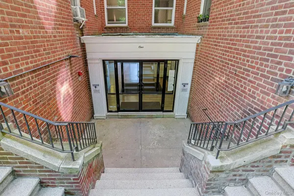 1 Hawley TER #2A, Yonkers, NY 10701