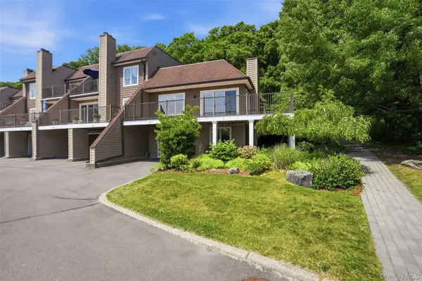62 Riverview Mary Powell, Port Ewen, NY 12429