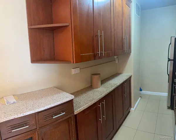 84-29 155th AVE #1H, Howard Beach, NY 11414