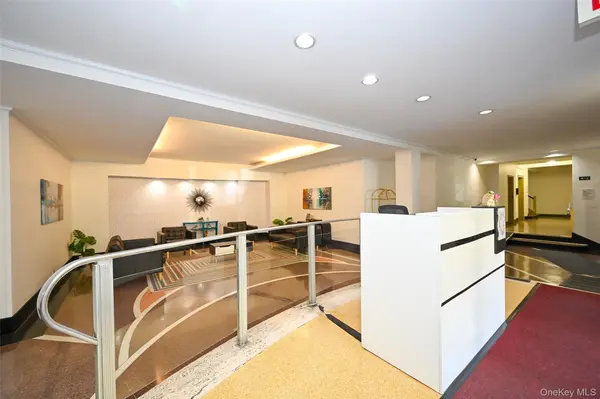 67-40 Yellowstone BLVD #4M, Forest Hills, NY 11375