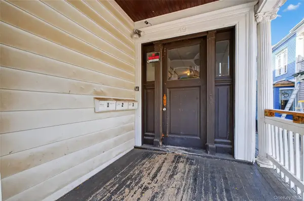 49 S Hamilton ST #2, Poughkeepsie, NY 12601