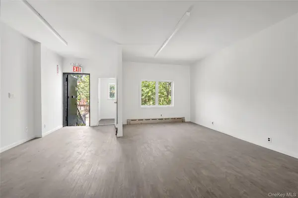 67-05 Roosevelt AVE, Woodside, NY 11377