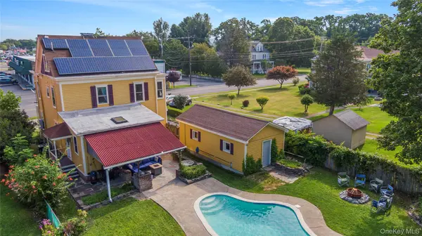 28 Grandview AVE, Catskill, NY 12414