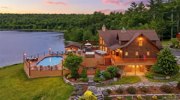 91 Crawford RD, Barryville, NY 12719