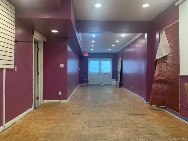 10 Willowdale AVE #D, Port Washington, NY 11050