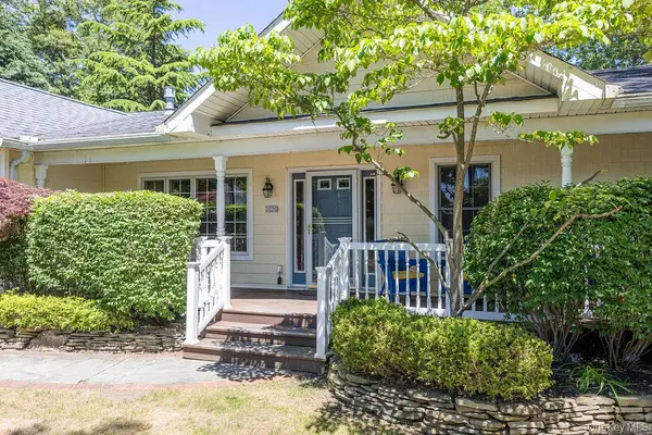 229 Alexander AVE, Nesconset, NY 11767