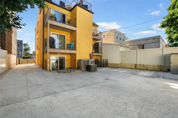 71-37 70 ST #A, Glendale, NY 11385