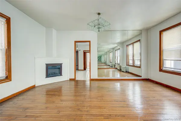 32-54 81st ST, Jackson Heights, NY 11370