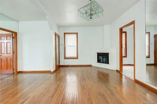 32-54 81st ST, Jackson Heights, NY 11370