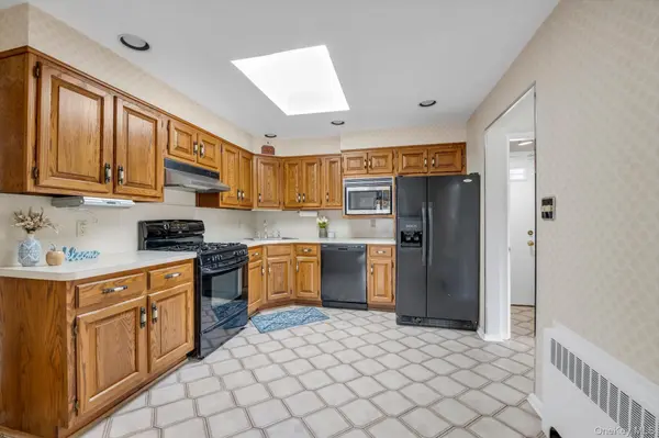 57 Lawrence RD, Hempstead, NY 11550