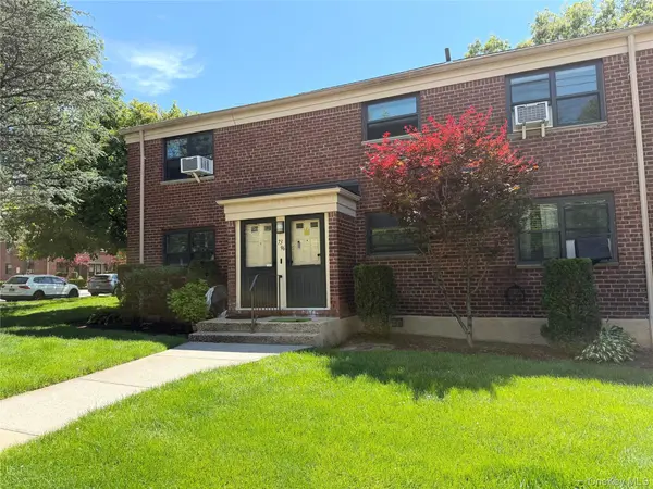 73-96 Springfield Blvd #2nd floor, Oakland Gardens, NY 11364