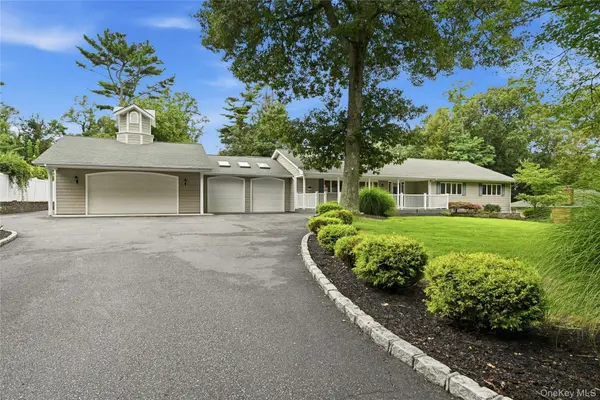 6 Winfield DR, Sound Beach, NY 11789