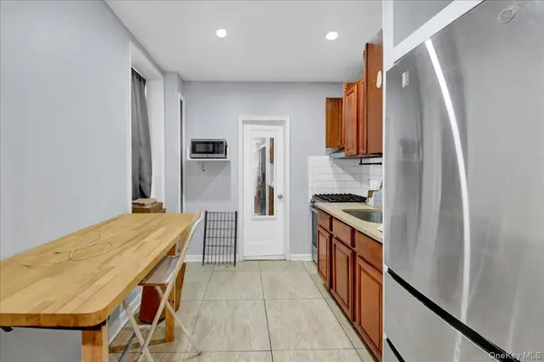 1748 Cross Bronx EXPY, Bronx, NY 10472