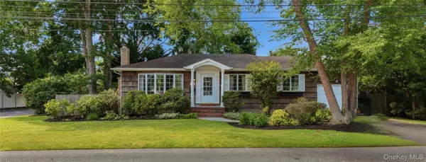 350 Columbus AVE, West Babylon, NY 11704