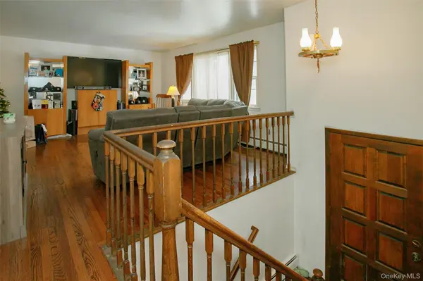23 Bradner DR, Warwick, NY 10990