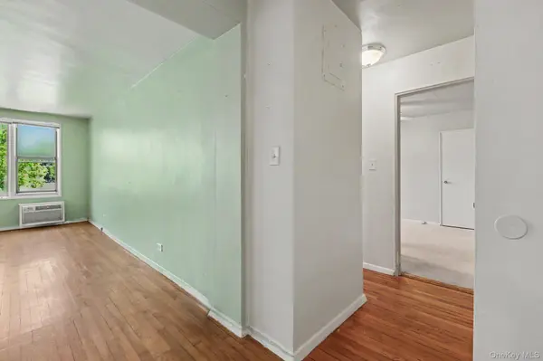 3235 Cambridge AVE #4L, Bronx, NY 10463