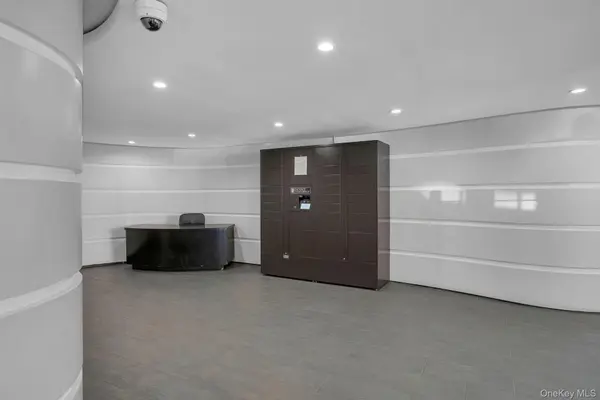 13240 Sanford AVE #3R, Flushing, NY 11355