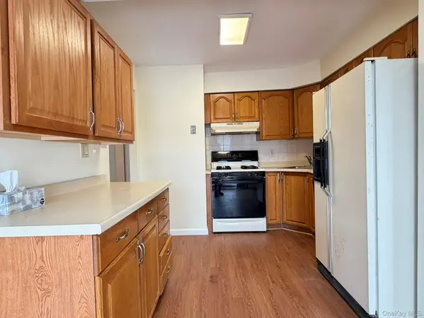 153-07 79th AVE, Flushing, NY 11367