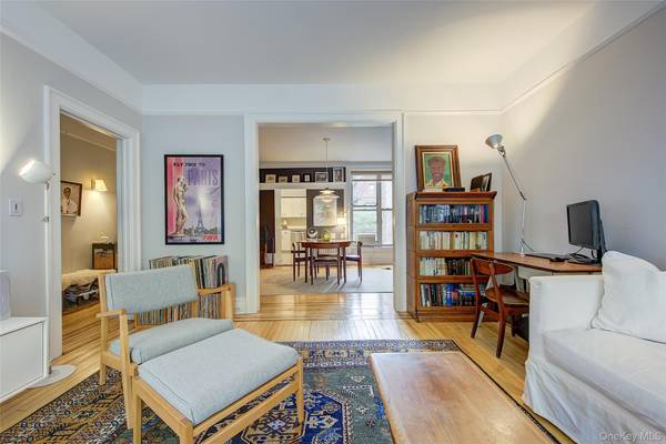 34-39 82nd ST #2, Jackson Heights, NY 11372